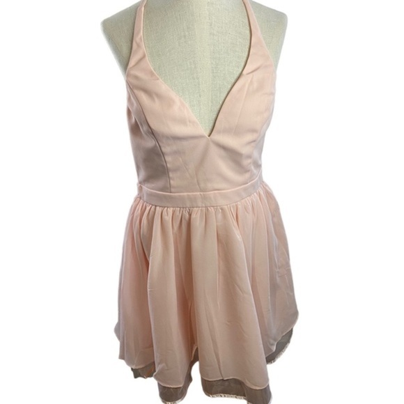 MANIJU CHIFFON LAYERED DRESS with LACE BACK - Picture 4 of 12